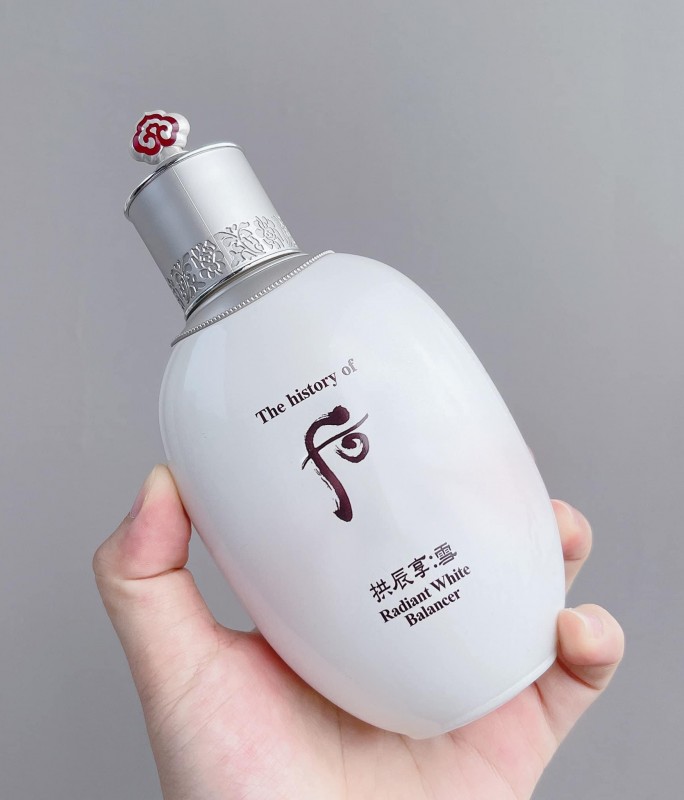 Nước cân bằng dưỡng trắng da Whoo Gongjinhyang Seol Radiant White Balancer 150ml